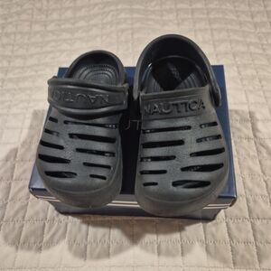Nautica Kids Black Clogs